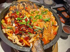 -鸣记脆皮烤鱼(三八广场店)