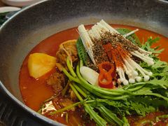 -喇喇排骨火锅·传统韩式脊骨汤(望京西园总店)