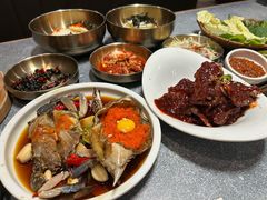 -草家酱蟹炭火烤肉店(珲春南路二店)