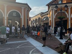 -佛罗伦萨小镇广佛名品奥特莱斯(疏港路店)