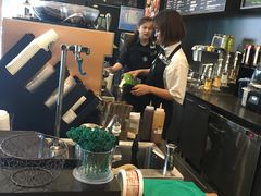 -星巴克(南京鼓楼吾悦广场店)