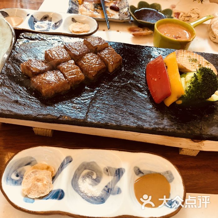 四叶寿司星鳗鱼整条寿司图片-北京日本料理-大众点评网