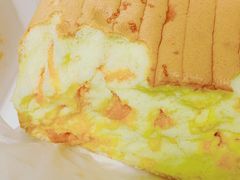 流心咸蛋黄蛋糕-汤姆大师傅鲜香牛肉饼(深圳保利文化广场店)