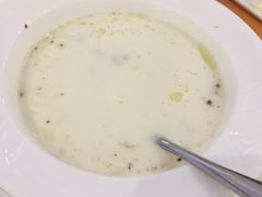 奶油蘑菇汤-红房子西菜馆(淮海中路店)