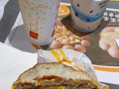 -麦当劳(顾村公园店)