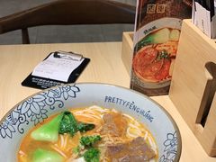 -俏凤凰(美林M·LIVE天地东座店)