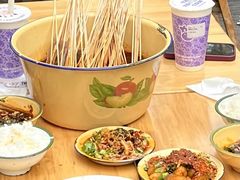 -拈签一笑黄牛肉辣卤串串