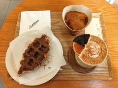 榛子朱古力Croffle-LilBee Coffee
