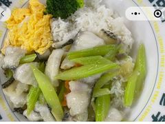 西芹黑鱼片滑蛋饭-柠檬树茶餐厅(海雅缤纷城店)