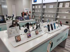 -荣耀授权专卖店(黄浦浙江中路店)