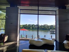 -上海怡沁园度假酒店
