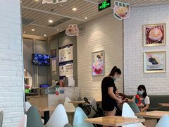 大堂-满记甜品(荟聚购物中心店)