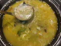 -九锅一堂酸菜鱼(万达广场店)