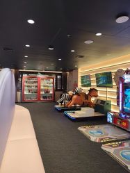-奈尔宝·国风主题儿童乐园·亲子餐厅(豫园商城店)
