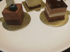 -美食汇海鲜自助餐厅·小龙虾烧烤(富力万达文华酒店)