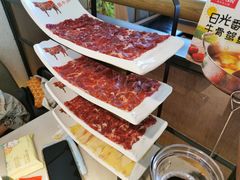 -左庭右院鲜牛肉火锅(浦江欢乐颂店)