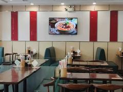 大堂-李先生牛肉面大王(营口大润发店)