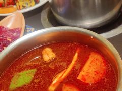 -钱小奴海鲜自助黑金店(杭州滨江龙湖店)