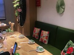 -兔行天下-鸿鹤鲜锅兔(中海国际店)