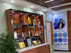 -茂菊口腔连锁(浦东南路店)