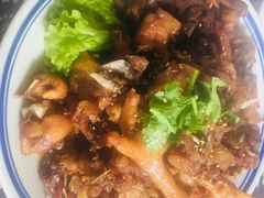-八两八金·莱芜特色炒鸡(市南漳浦路店)