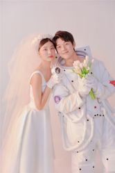 -易摄影婚纱摄影工作室