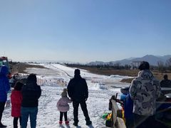 -华彬猛犸滑雪场