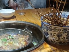 -大众跷脚牛肉馆·非遗传承单位(峨眉山店)