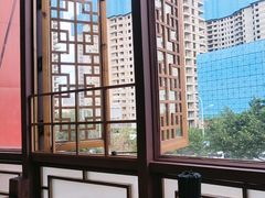 -桥香园过桥米线(国贸店)