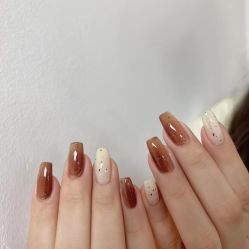 -UMl Nail 尤米美甲美睫半永久