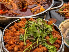 -大众跷脚牛肉馆·非遗传承单位(峨眉山店)