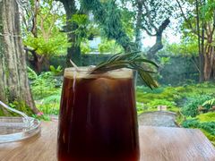 -Chom Cafe and Restaurant