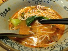 -俏凤凰(美林M·LIVE天地东座店)