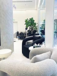 -Meng Lang 梦郎白金店