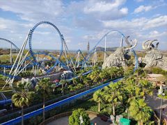 -七彩云南欢乐世界