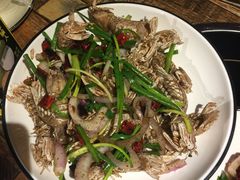 -虾弄弄海派小龙虾·牛羊蝎子火锅