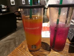 -星巴克臻选(南京金茂览秀城店)