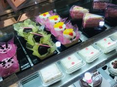 -光明牛奶棚(南泉店)