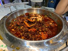 -凤凰路何眼镜香辣蟹(花果园店)