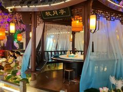 -荷塘秋月·本帮江浙菜(国权路店)