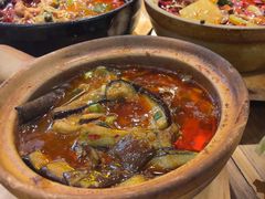 -有红鸡毛店·砂锅菜(抚琴夜市店)