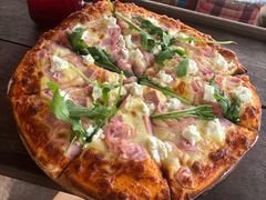 -乌托邦酒吧和餐厅