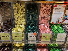 -VENCHI 闻绮(北京国贸商城店)