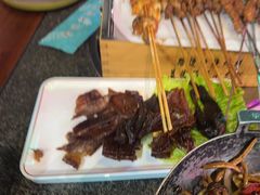 -路边边地标烧烤·川菜·小龙虾·音乐酒馆(良乡长虹店)
