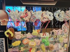 -雍容荟帝王蟹活龙虾展台自助(IFS黑金店)