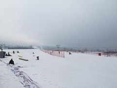 -鳌山滑雪度假区