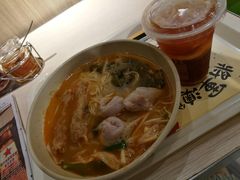 酸辣春卷鱼饺米线-南记粉面(銅鑼灣中心店)