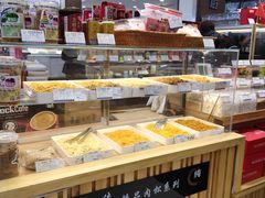 面包甜点陈列柜-上海市长春食品商店(淮海中路店)