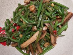 -黄泥岗·地道湖北菜(奥特莱斯店)