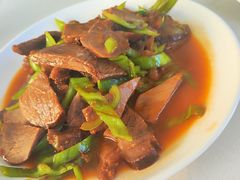 烩牛肉-春妮海味饭店
